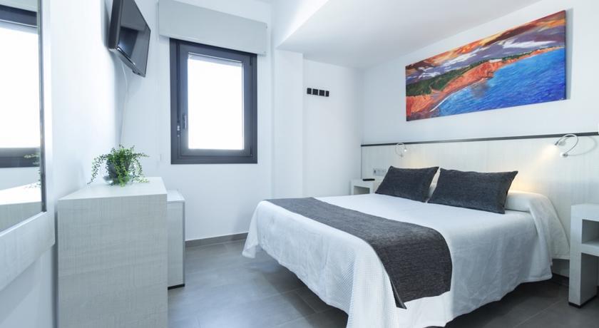 Hostal El Yunque Conil de la Frontera Szoba fotó