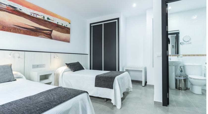 Hostal El Yunque Conil de la Frontera Szoba fotó